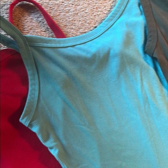 Women's Color ribbed Tank Top bundle - Picture 6 of 11
